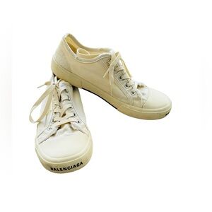 Balenciaga Off-White Casual Sneakers. Size. 39 Paris Low-top. Like new